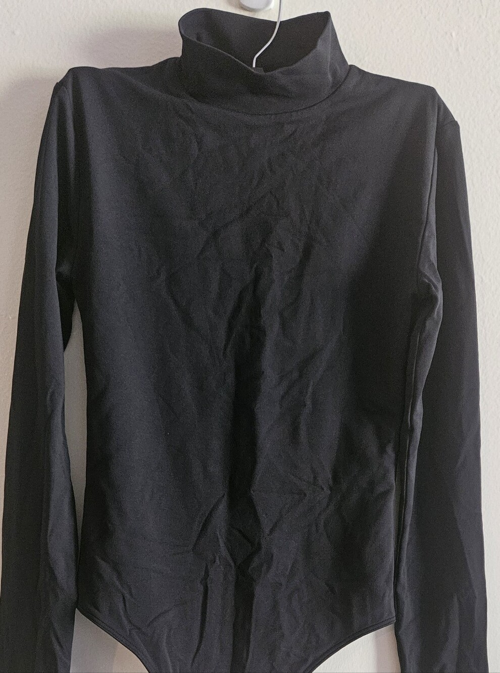 Arizia Babaton Black Crewneck Long-Sleeve Bodysuit